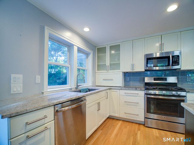 220 Ives Street, Hamden, CT 06518