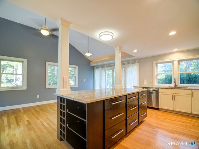 220 Ives Street, Hamden, CT 06518