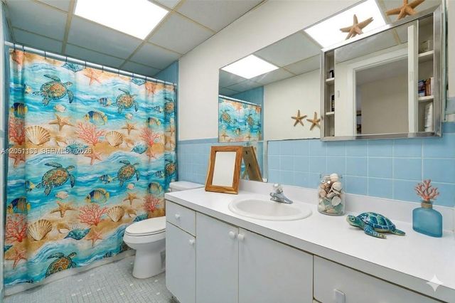 6940 Miami Gardens Dr 1-531, Hialeah, FL 33015