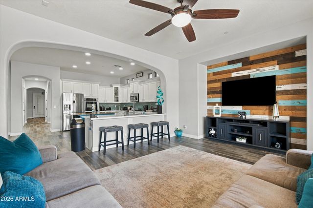 16786 W JACKSON Street, Goodyear, AZ 85338