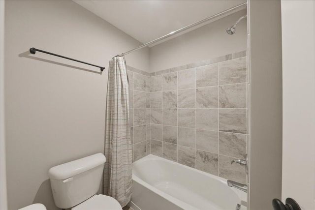 206 Topaz Court, Delaware, OH 43015