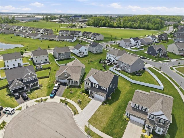 206 Topaz Court, Delaware, OH 43015