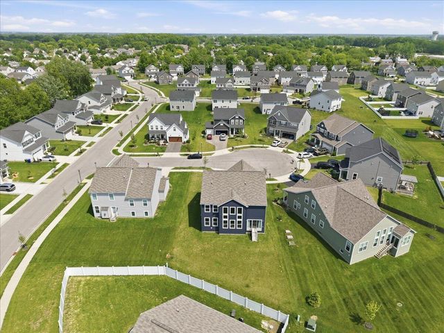 206 Topaz Court, Delaware, OH 43015