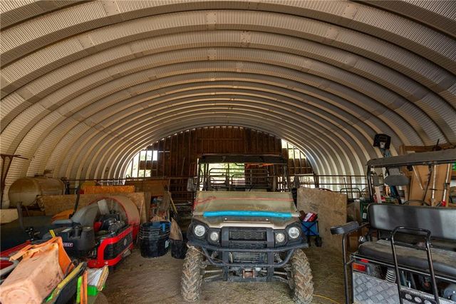 1318 NW 911P Road, Blairstown, MO 64726