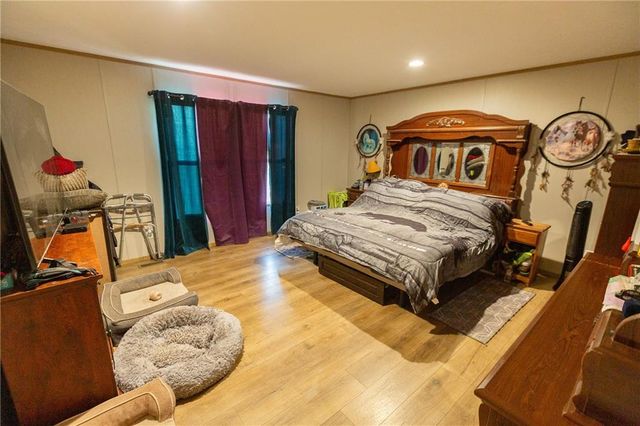 1318 NW 911P Road, Blairstown, MO 64726