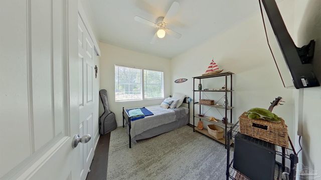 10 N Jamaica St, Pensacola, FL 32507