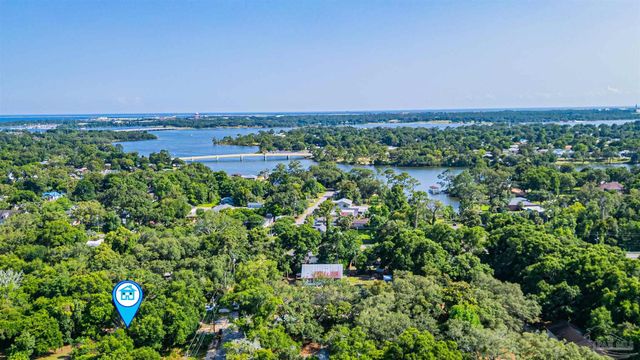 10 N Jamaica St, Pensacola, FL 32507