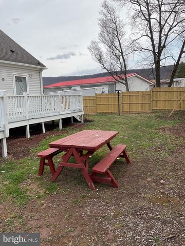 94 MORELAND COURT, Paw Paw, WV 25434