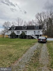 94 MORELAND COURT, Paw Paw, WV 25434