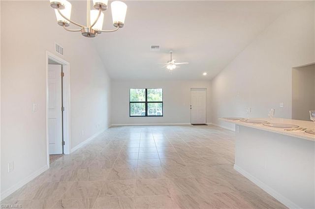 3594 NE 9th PL, Cape Coral, FL 33909