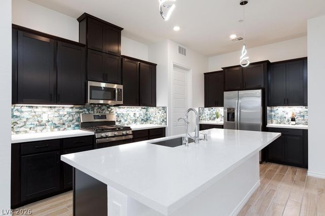 689 Monteverdi Peak Street, Henderson, NV 89011