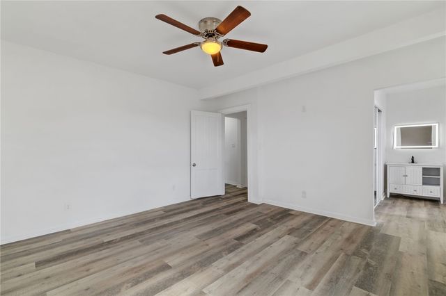 800 Orchard Avenue, Avalon, PA 15202