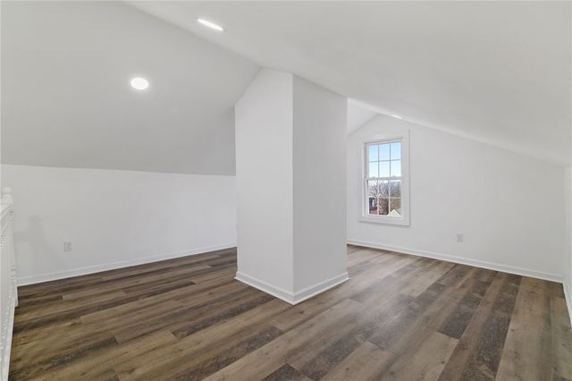 800 Orchard Avenue, Avalon, PA 15202