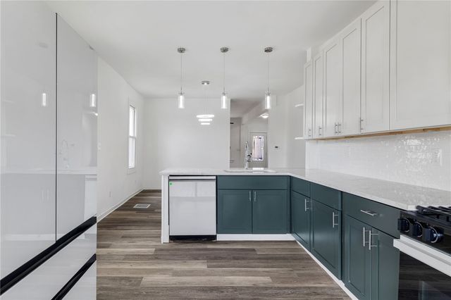 800 Orchard Avenue, Avalon, PA 15202