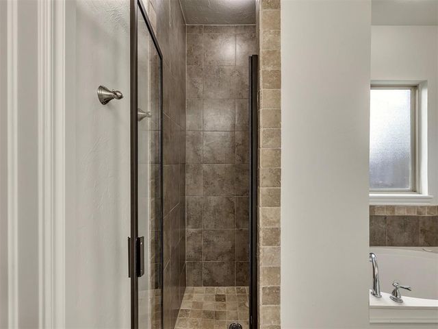 1324 Bay Bridge Court, Edmond, OK 73034
