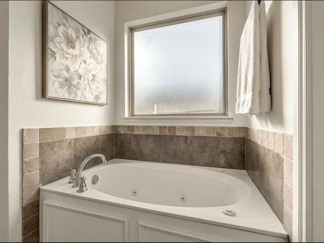 1324 Bay Bridge Court, Edmond, OK 73034
