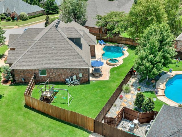 1324 Bay Bridge Court, Edmond, OK 73034