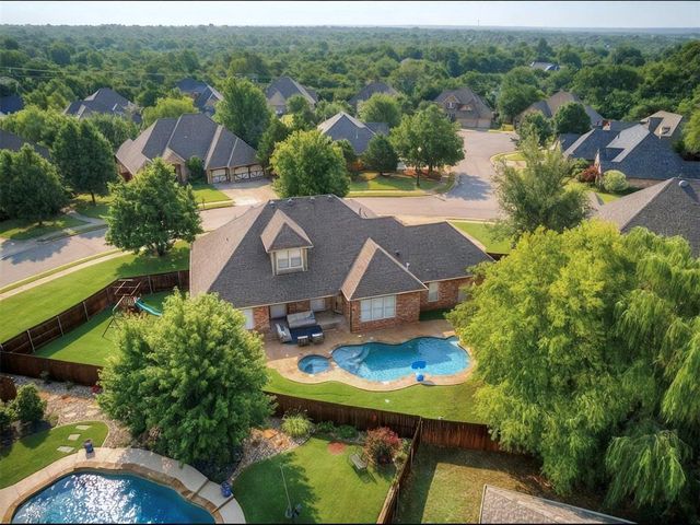 1324 Bay Bridge Court, Edmond, OK 73034