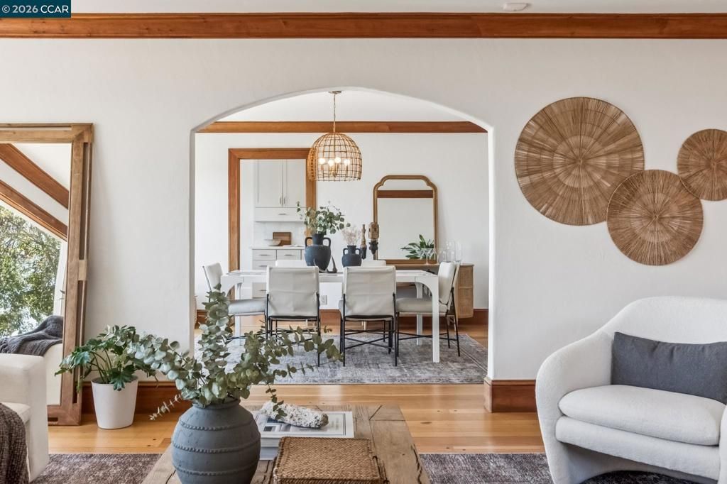 Image 13 of property listing at 212 Yale Ave, Kensington, CA 94708