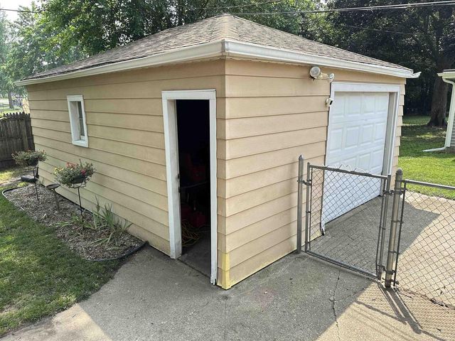 1636 Henderson Avenue, Beloit, WI 53511