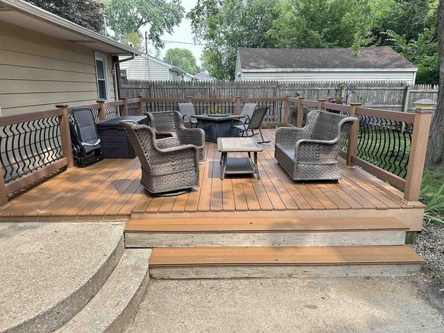 1636 Henderson Avenue, Beloit, WI 53511