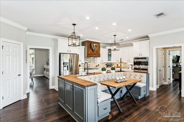 3801 Tiger Point Blvd, Gulf Breeze, FL 32563