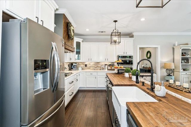 3801 Tiger Point Blvd, Gulf Breeze, FL 32563