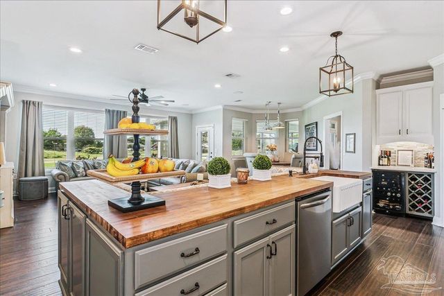 3801 Tiger Point Blvd, Gulf Breeze, FL 32563