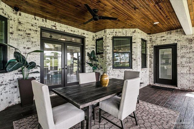 3801 Tiger Point Blvd, Gulf Breeze, FL 32563