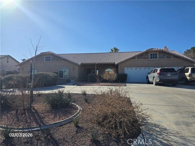 12720 Yorkshire, Apple Valley, CA 92308