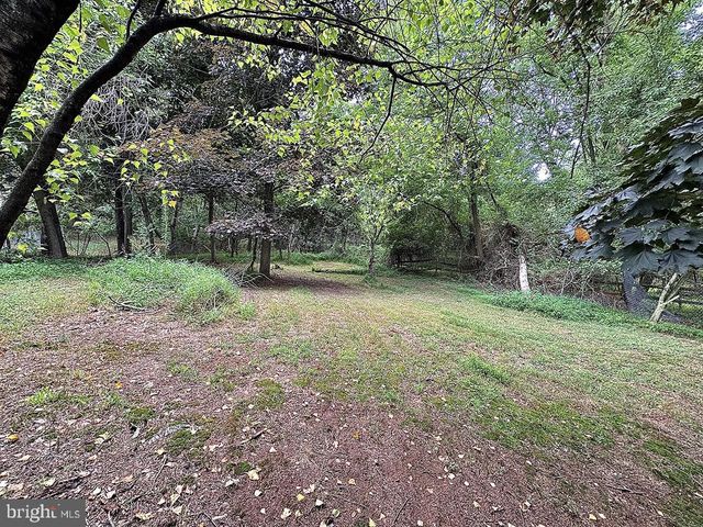 420 CHAPEL HILL RD, Sinking Spring, PA 19608