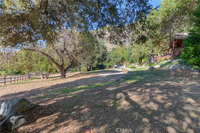 39292 Oak Glen Road, Oak Glen, CA 92399