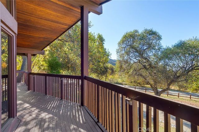 39292 Oak Glen Road, Oak Glen, CA 92399