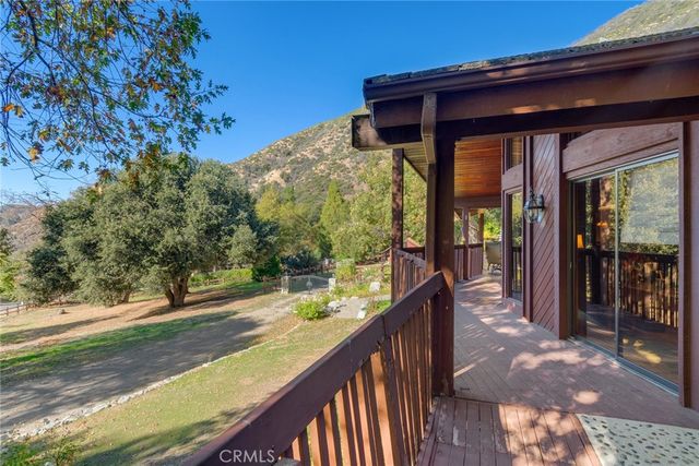 39292 Oak Glen Road, Oak Glen, CA 92399