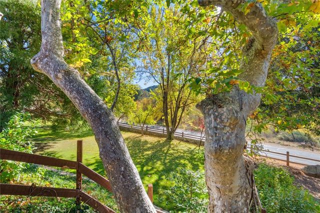 39292 Oak Glen Road, Oak Glen, CA 92399