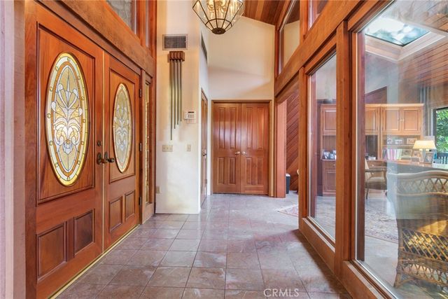 39292 Oak Glen Road, Oak Glen, CA 92399