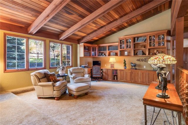 39292 Oak Glen Road, Oak Glen, CA 92399