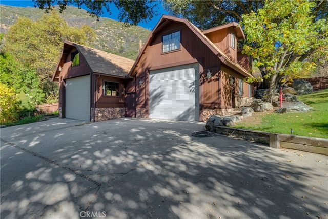 39292 Oak Glen Road, Oak Glen, CA 92399