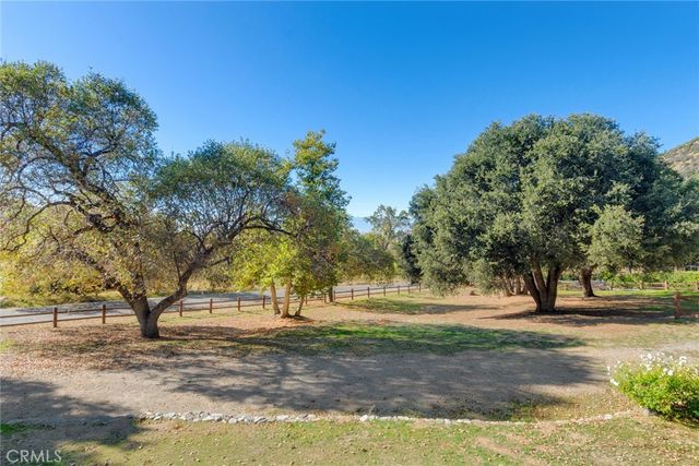 39292 Oak Glen Road, Oak Glen, CA 92399