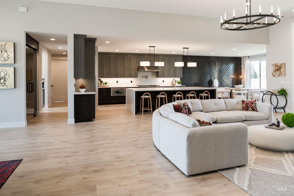 7533 W Flathead Lake Street, Eagle, ID 83616 photo 3