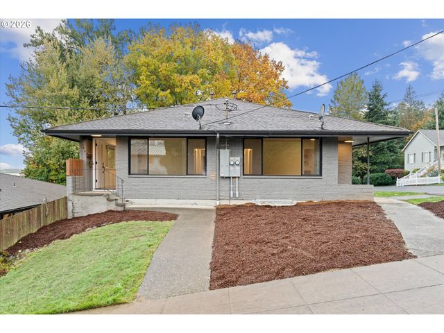 635 Ne DALLAS St, Camas, WA 98607