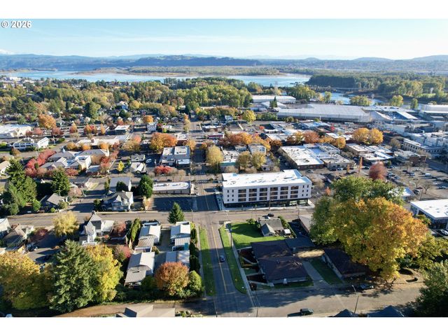 635 Ne DALLAS St, Camas, WA 98607