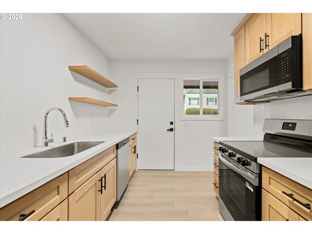 635 Ne DALLAS St, Camas, WA 98607