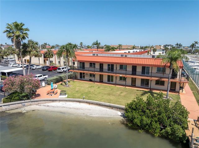 10365 PARADISE BOULEVARD 4, Treasure Island, FL 33706