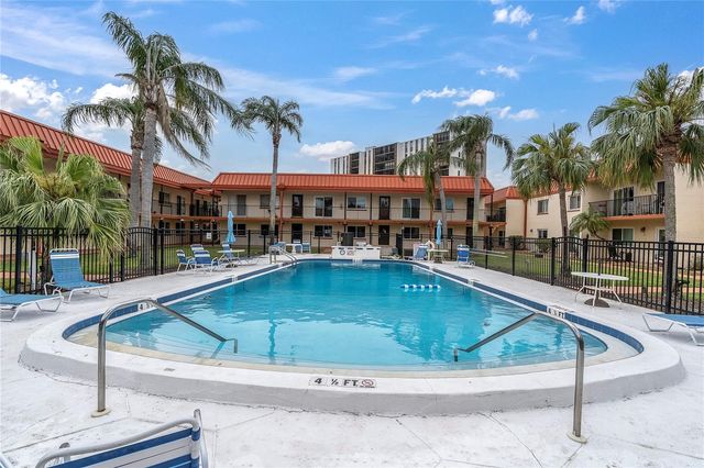 10365 PARADISE BOULEVARD 4, Treasure Island, FL 33706