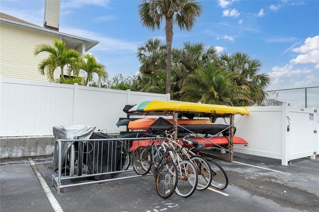 10365 PARADISE BOULEVARD 4, Treasure Island, FL 33706