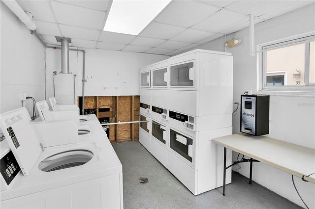 10365 PARADISE BOULEVARD 4, Treasure Island, FL 33706