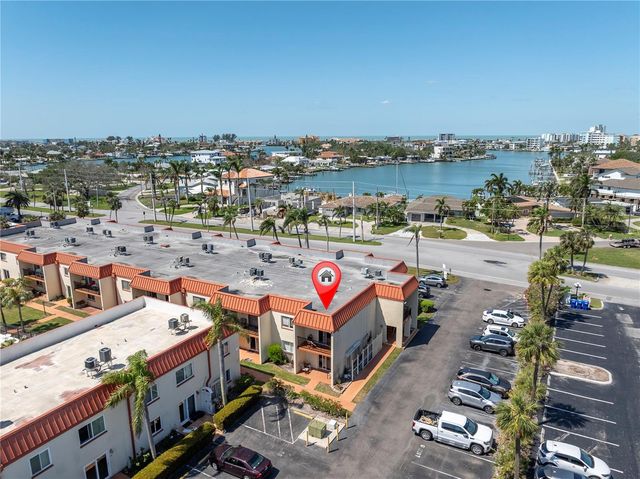 10365 PARADISE BOULEVARD 4, Treasure Island, FL 33706