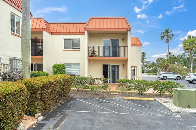 10365 PARADISE BOULEVARD 4, Treasure Island, FL 33706