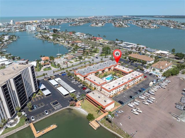 10365 PARADISE BOULEVARD 4, Treasure Island, FL 33706
